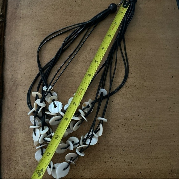 Necklace Round Shells Mother Of Pearl Multi Strand Bib Style Black Cord 5352 R - Picture 8 of 11